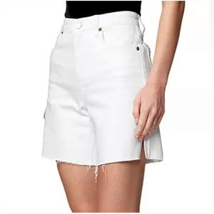 NWT BlankNYC The Warren High Rise Mid Length raw hem shorts, white, Sz 28